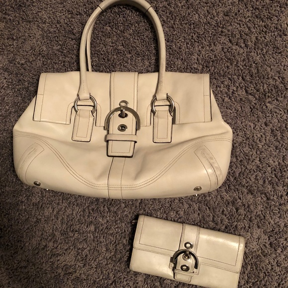Off white vintage Coach handbag and wallet - Picture 1 of 6